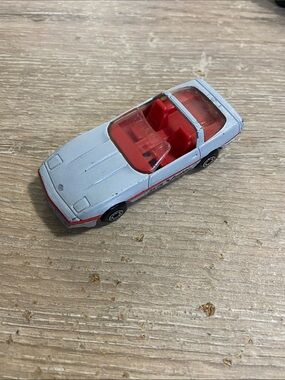 Matchbox 1983 Corvette No 14 Silver W/ Red Interior